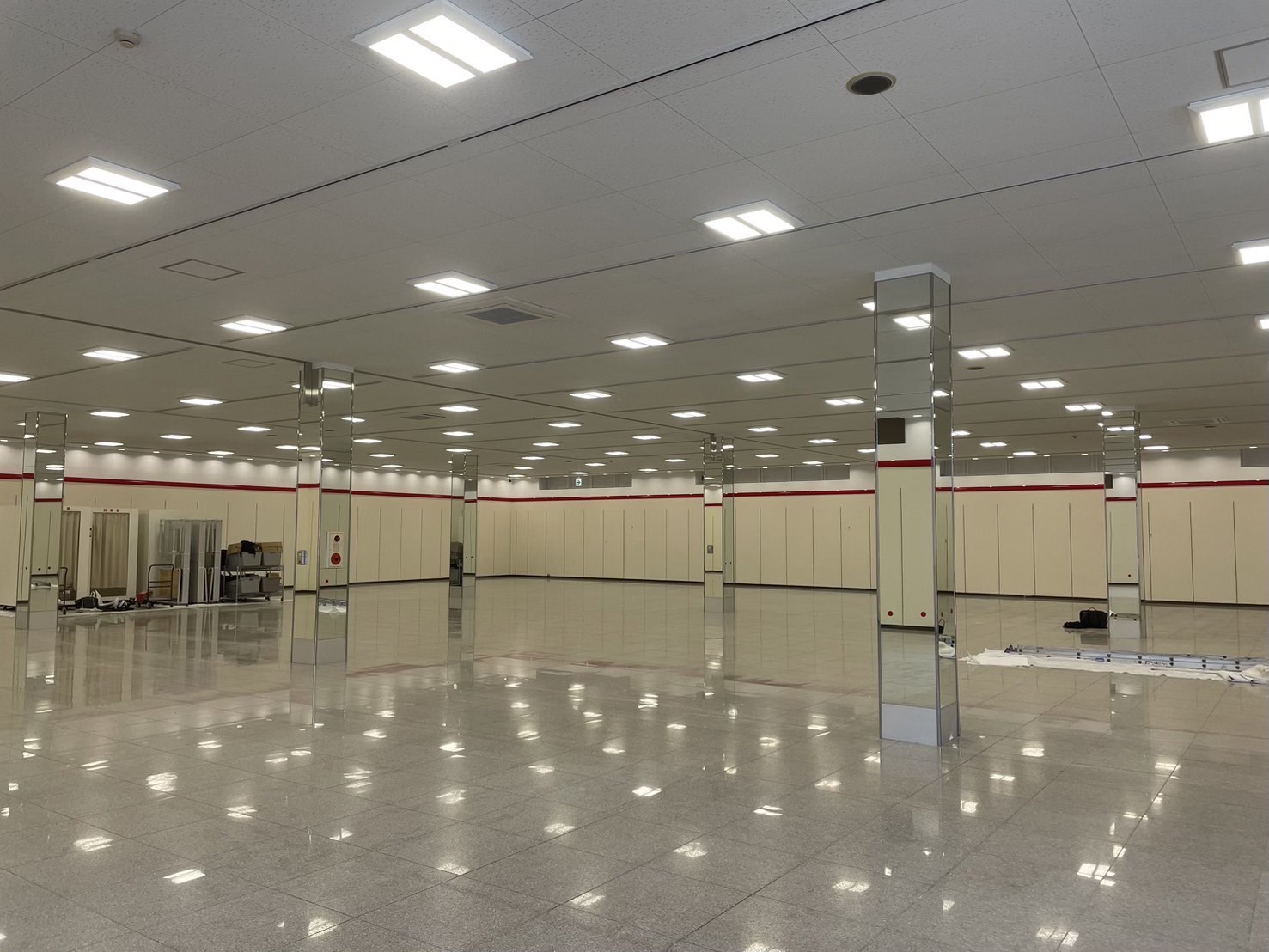柱型ミラー施工